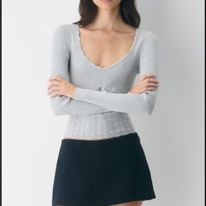 Wilfred Gray Scalloped V-Neck Sweater